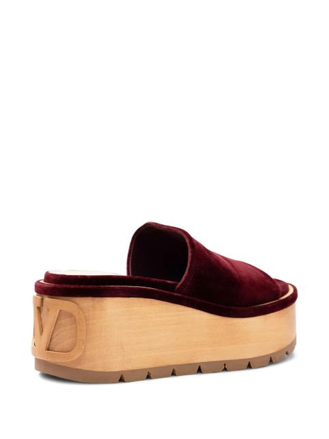 Valentino Garavani logo-detail sandals - Red