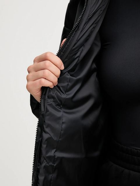 Puma kurtka kolor czarny zimowa 685232