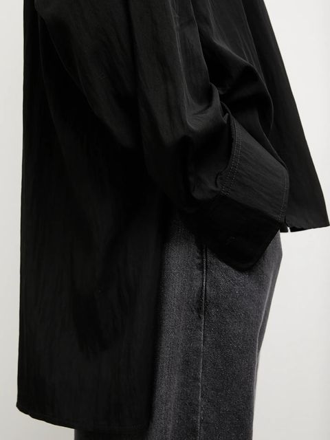 Answear.LAB koszula damska kolor czarny relaxed z kołnierzykiem klasycznym