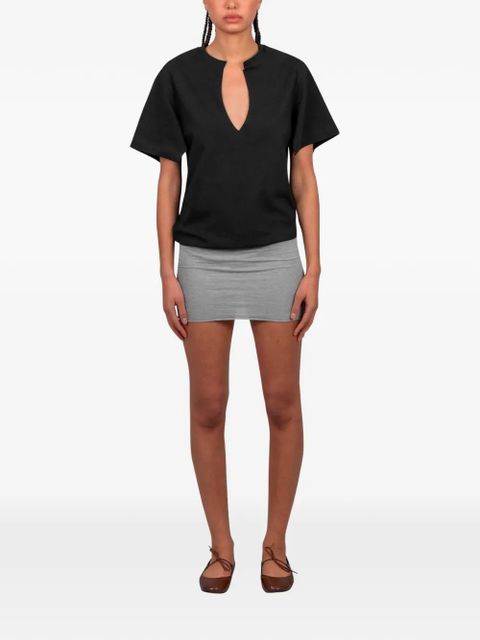 Gimaguas Alina V-neck T-shirt - Black