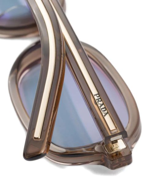 Prada Eyewear sunglasses with the iconic metal plaque - Brown