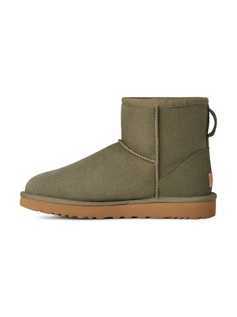 UGG śniegowce zamszowe Classic Mini II kolor zielony 1016222.MSSGR