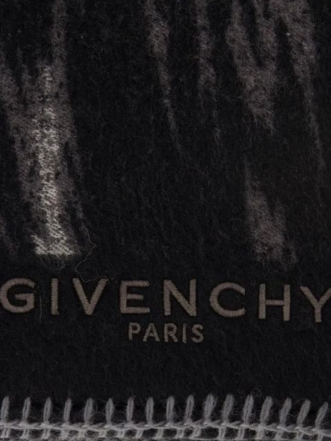 Givenchy animal-print jacquard scarf - Black