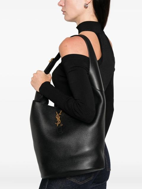 Saint Laurent logo-plaque shoulder bag - Black