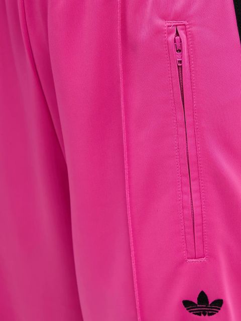 adidas Originals spodnie dresowe Firebird Tp damskie kolor różowy z aplikacją JY2696