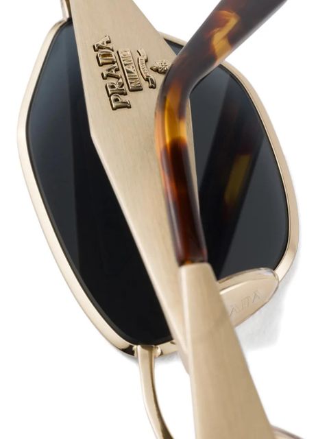 Prada Eyewear sunglasses with Prada logo - Gold
