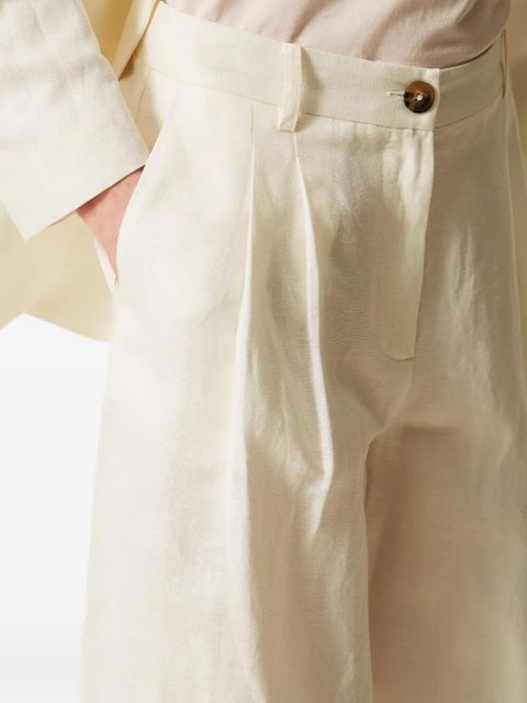 TWINSET pleated bermuda shorts - White