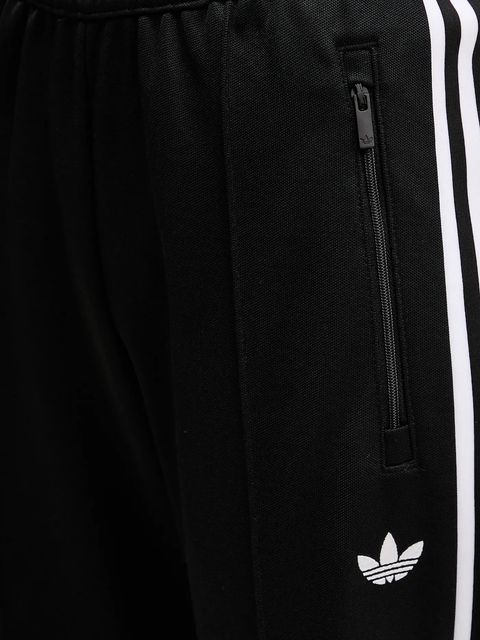 adidas Originals spodnie dresowe Classic damskie kolor czarny z aplikacją KD7965