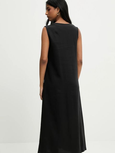 Answear.LAB sukienka kolor czarny midi rozkloszowana