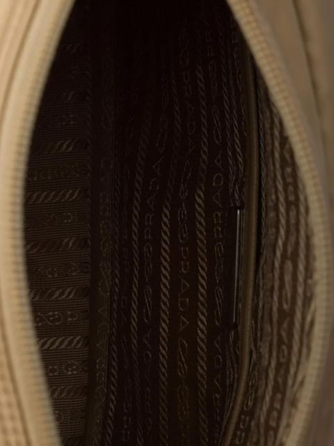 Prada logo-plaque shoulder bag - Neutrals