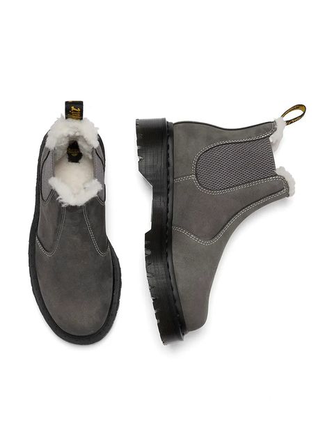 Dr. Martens sztyblety zamszowe 2976 Bex Fur Lined damskie kolor szary na platformie lekko ocieplone DM41420020