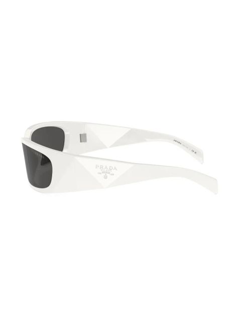 Prada Eyewear Prada PR A14S oval frame sunglasses - White