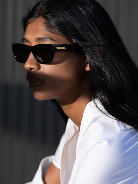 Bottega Veneta Eyewear cat-eye frame sunglasses - Black