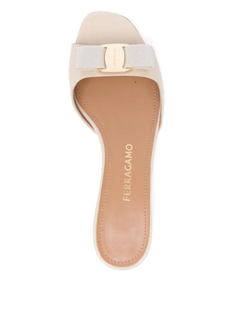Ferragamo 40mm Vara bow sandals - Neutrals