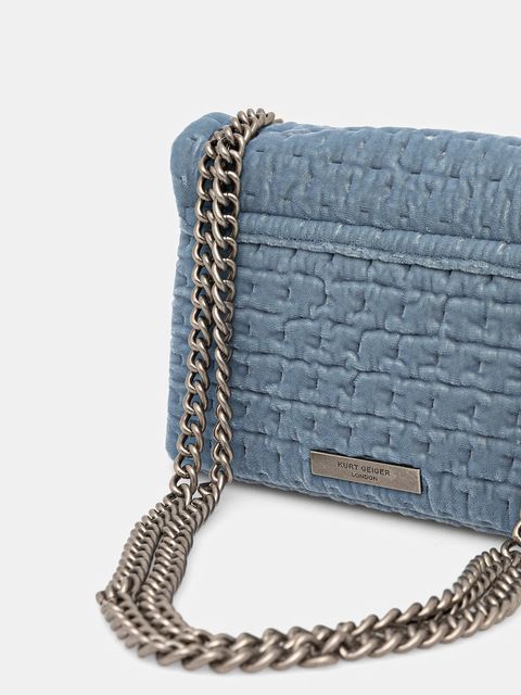 Kurt Geiger London torebka welurowa VELVET MINI KENSINGTON kolor niebieski 5018382789