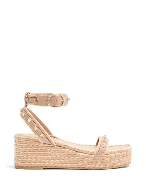 Valentino Garavani Rockstud flatform sandals in calfskin 45mm - Neutrals - zdjęcie produktu nr 1