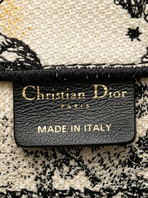 Christian Dior Pre-Owned 2022 Small Canvas Embroidered Zodiac Toile De Jouy Book tote bag - White