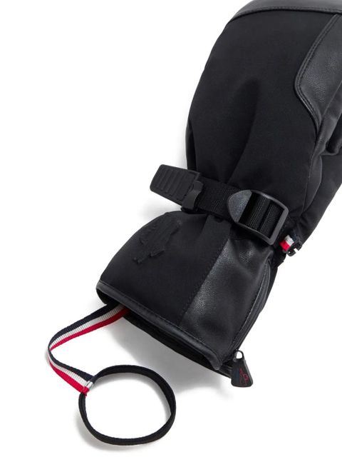 Moncler buckle strap gloves - Black