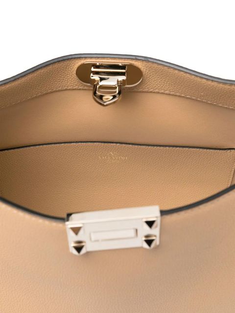 Valentino Garavani Rockstud-embellished leather shoulder bag - Neutrals