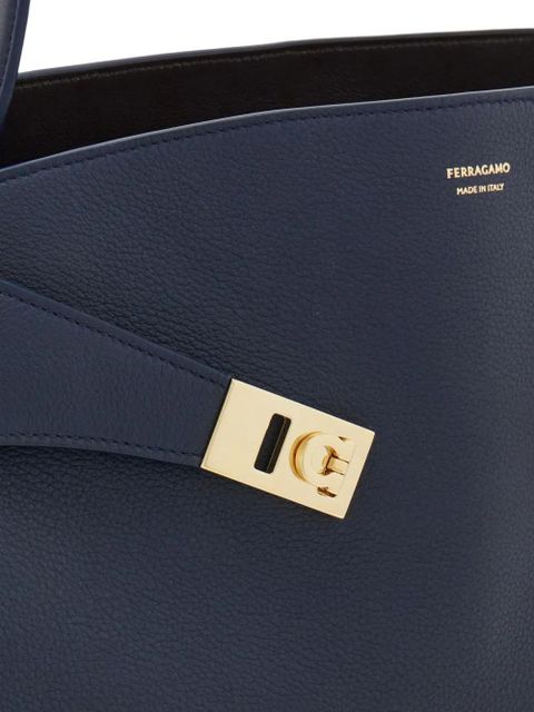 Ferragamo large Hug leather shoulder bag - Blue