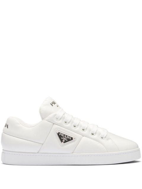 Prada triangle-logo padded sneakers - White - zdjęcie produktu nr 1