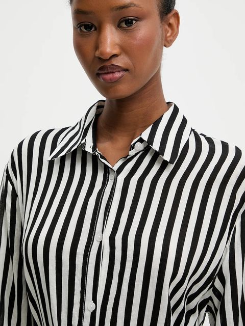 Answear.LAB sukienka z domieszką jedwabiu kolor czarny mini prosta - zdjęcie produktu nr 2