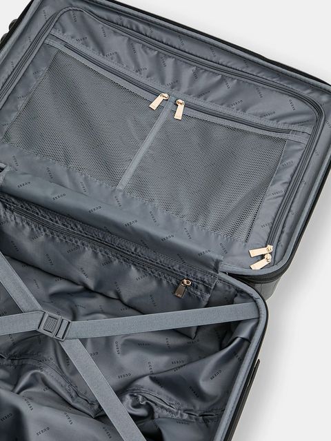 Guess walizka WILDER MEDIUM kolor brązowy TWHP74 52982