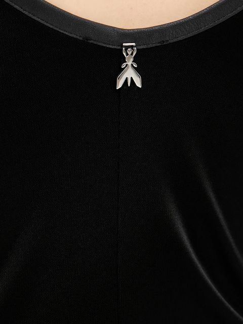 Patrizia Pepe sukienka kolor czarny midi dopasowana 8A1505 J303