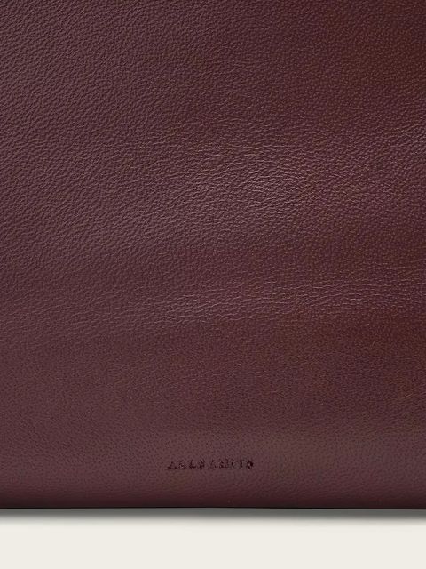 AllSaints kopertówka skórzana BETTINA kolor czerwony W647XD