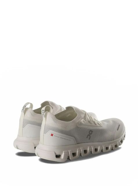 On Running Cloud 6 Versa sneakers - White