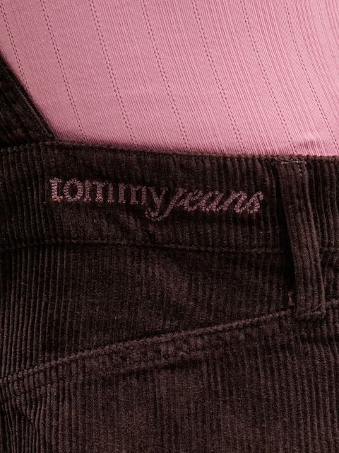 Tommy Jeans sukienka sztruksowa kolor brązowy mini rozkloszowana DW0DW21494