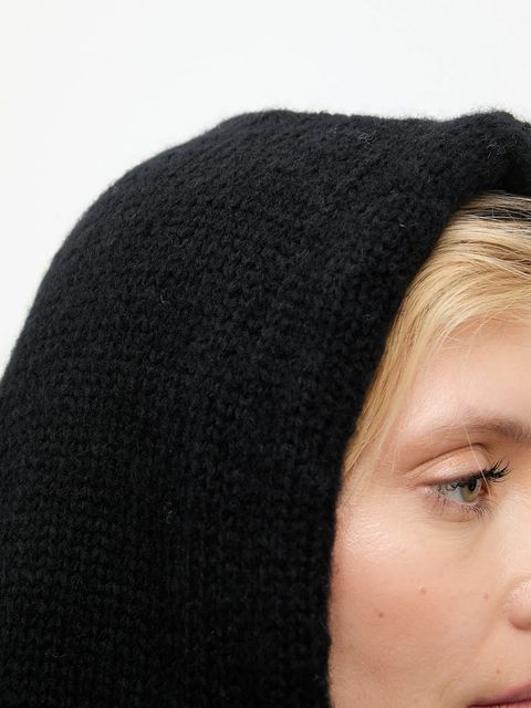 Answear.LAB kaptur z wełną merino kolor czarny