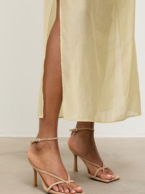 Answear.LAB sandały zamszowe z kolekcji Unscripted