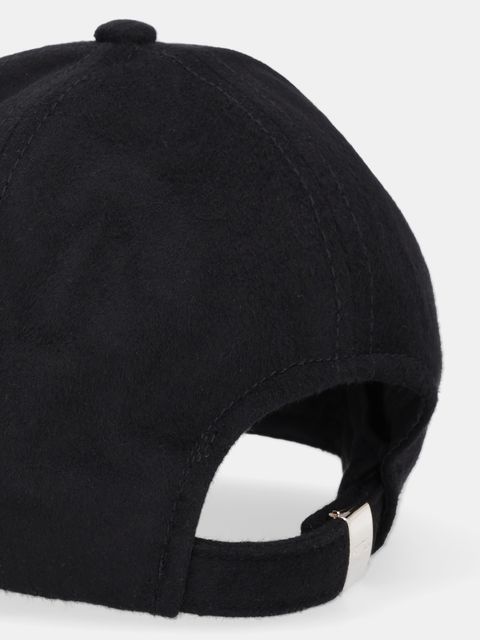 Guess czapka z daszkiem z dodatkiem wełny