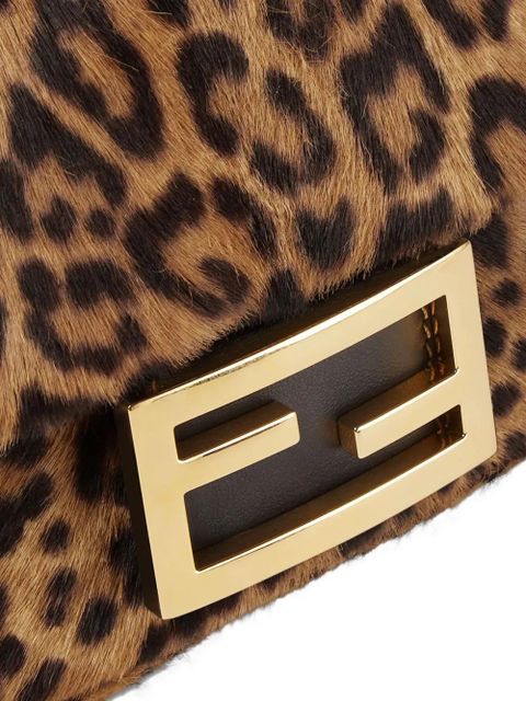 FENDI mini Baguette® leopard-print chain tote bag - Brown