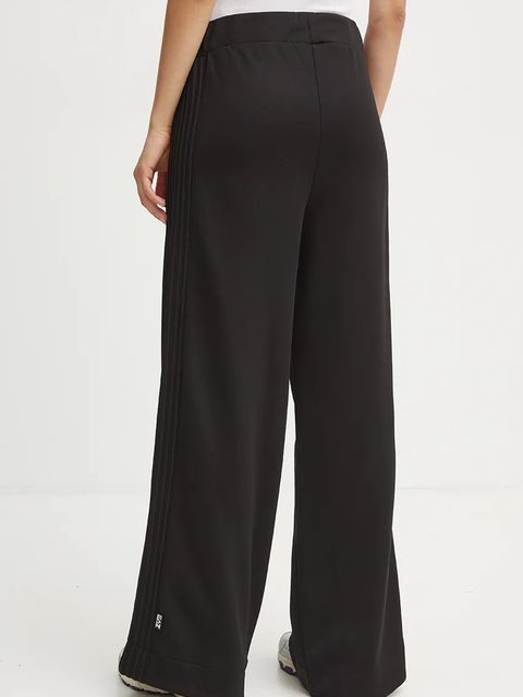 EA7 Emporio Armani spodnie dresowe