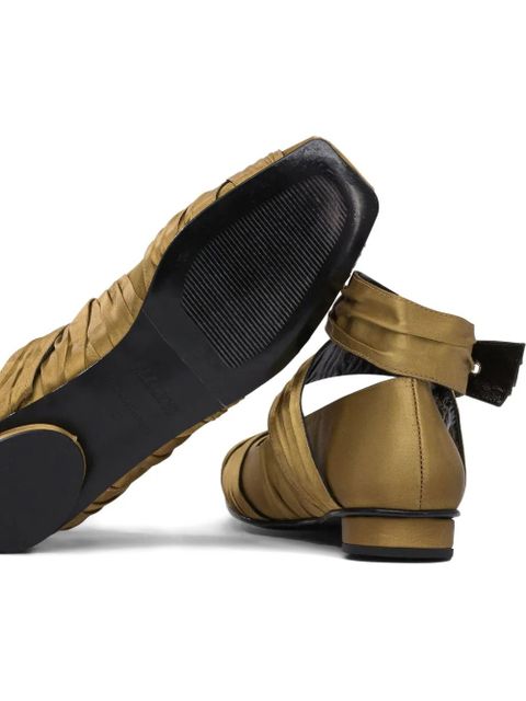 ALOHAS Volant pleated buckle ballet flats - Gold