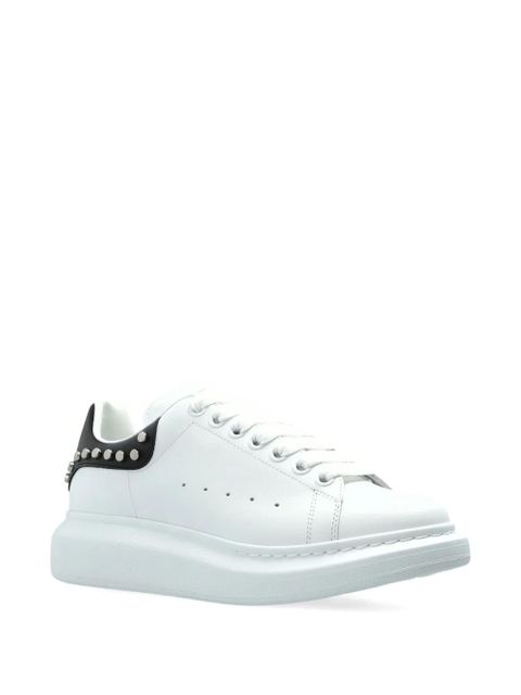 Alexander McQueen Oversized stud-embellished platform sneakers - White - zdjęcie produktu nr 1