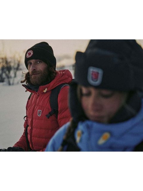 Fjallraven czapka wełniana 1965 Logo kolor czarny z grubej dzianiny wełniana