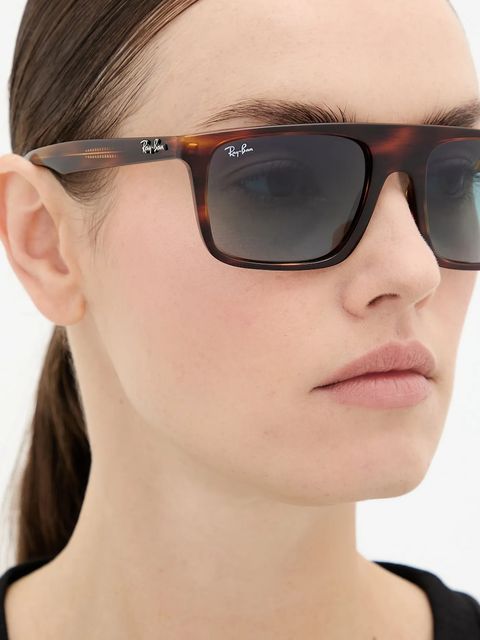 Ray-Ban okulary przeciwsłoneczne kolor brązowy 0RB2222