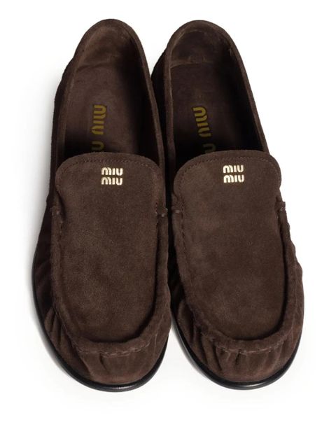 Miu Miu logo-print suede loafers - Brown