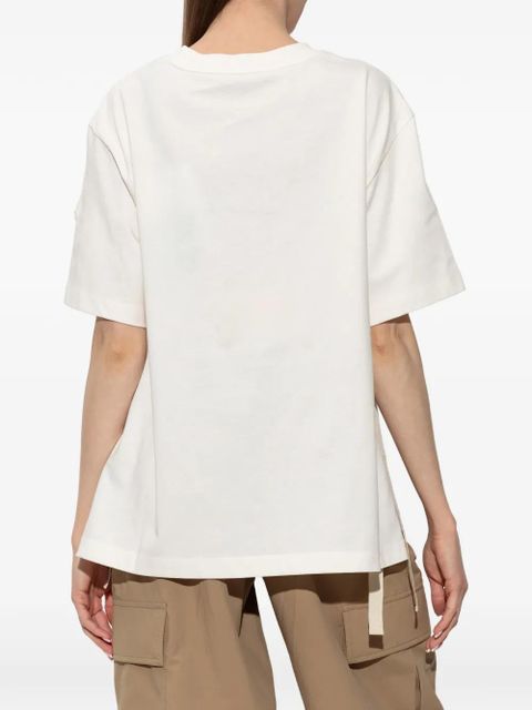 Moncler lace-patch T-shirt - Neutrals