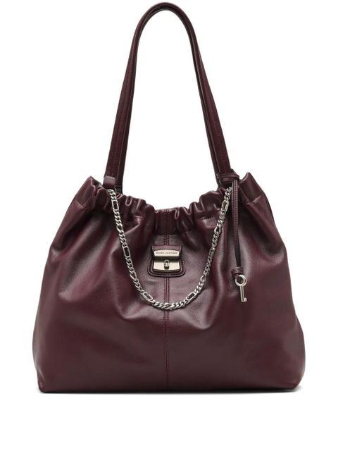 Marc Jacobs The Cristina chain-embellished drawstring tote bag - Red - zdjęcie produktu nr 1
