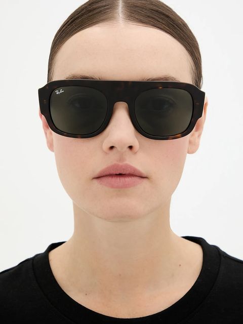 Ray-Ban okulary przeciwsłoneczne kolor brązowy 0RB2218