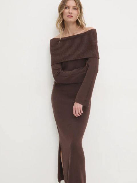 Answear.LAB sukienka kolor brązowy maxi dopasowana