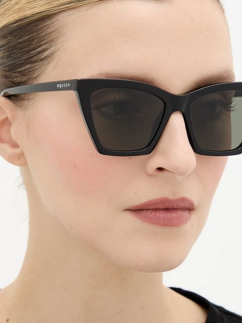 Alexander McQueen okulary przeciwsłoneczne damskie kolor czarny AM0536S