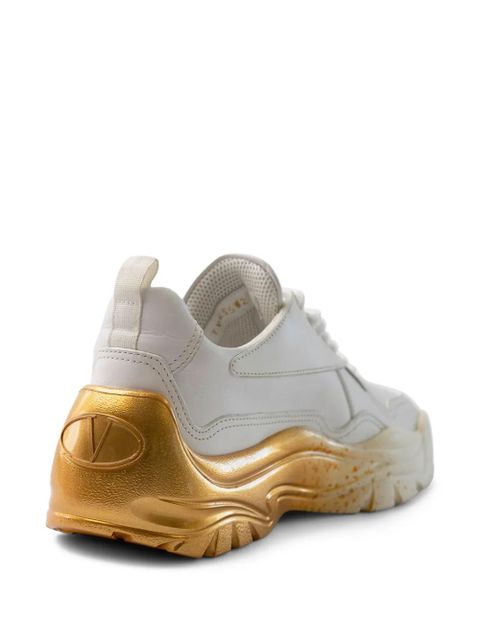 Valentino Garavani logo-detail sneakers - White