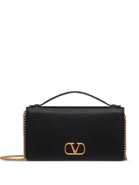 Valentino Garavani VLogo Signature grainy calfskin wallet with chain - Black - zdjęcie produktu nr 1