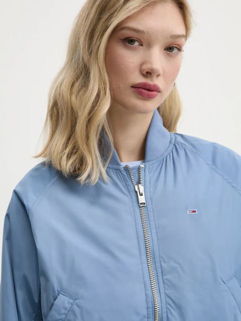 Tommy Jeans kurtka bomber damski kolor niebieski przejściowa oversize DW0DW19316