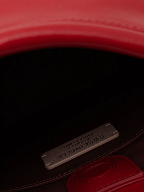 Coccinelle torebka skórzana FINN POUCH kolor czerwony E1 UAA 58 01 01